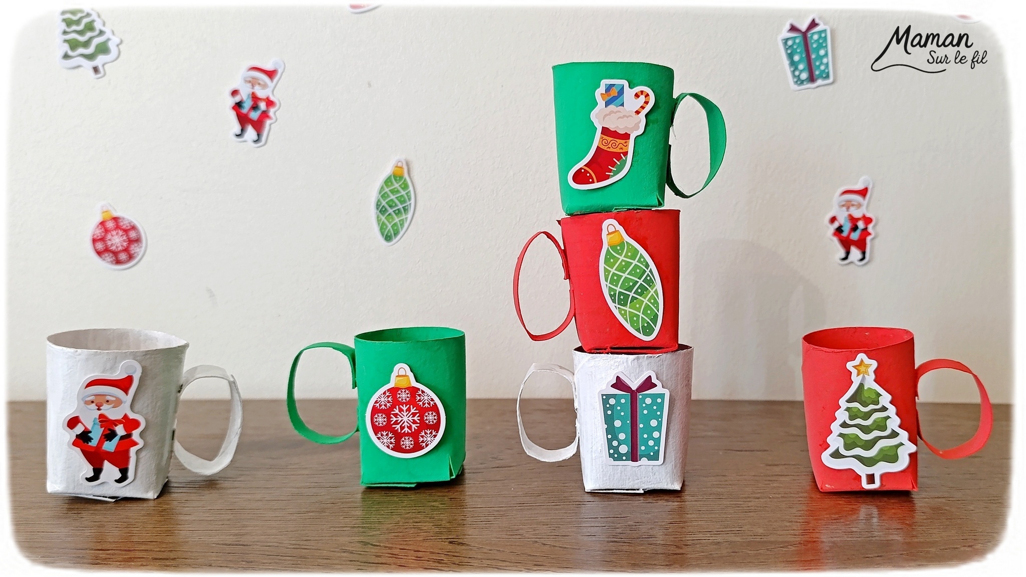 Fabriquer un jeu DIY : les tasses de Noël à empiler : activité créative, récup' et manuelle enfants - Tasses aux couleurs de Noël fabriquées avec des rouleaux de PQ - Recyclage, surcyclage de rouleaux de papier toilette en carton - Peinture, gommettes - - Jeu fait maison - Sens de l'équilibre - Empiler les tasses sans les faire tomber - Vert, rouge, blanc - Bricolage et décoration DIY et facile - Bricolage Fait maison, décoration - Thème Noël, fêtes de fin d'année, hiver, boissons chaudes - Bricolage sympa et facile - Arts visuels Maternelle et cycle 2 - Maternelle et élémentaire - Créativité - Cycle 1 ou 2 - tutoriel photos et vidéo - mslf