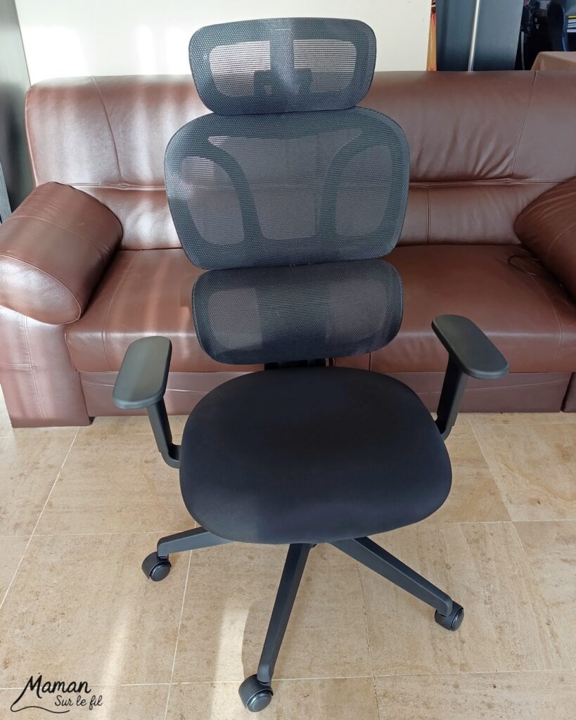 Mon nouveau coin bureau avec Flexispot : mon quotidien d'autoentrepreneur - Bureau assis debout ultra flexible E7 Pro avec pieds noirs et plateau Rotin brun pour associer à ma table à manger - Chaise ergonomique avec coussin confort Nuage - Bureau parfait pour alterner travail sur ordinateur et activités créatives - Parfait pour les personnes de petites et grandes tailles et pour les maux de dos - Etre à son compte, télétravail - Avis - mslf