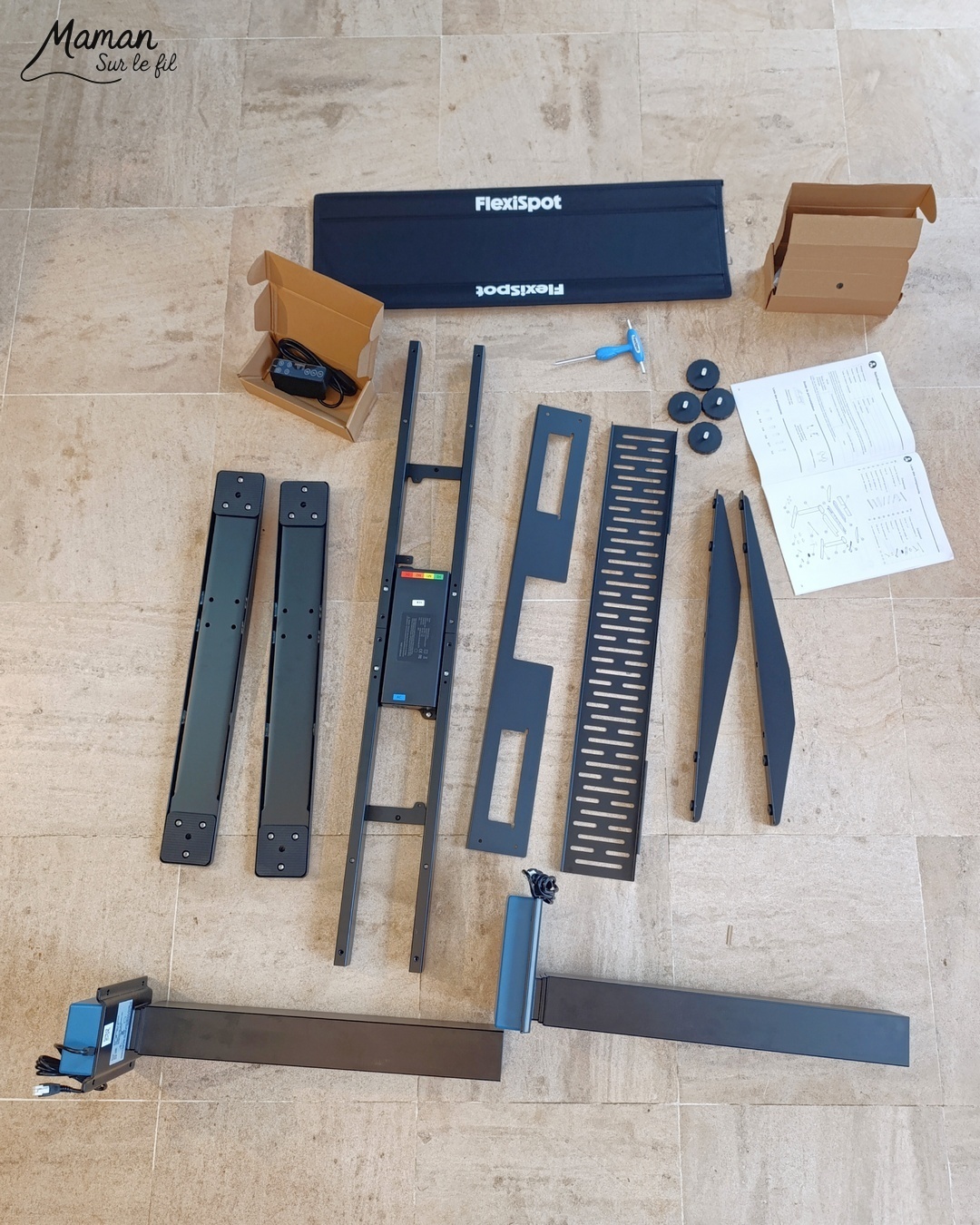 Mon nouveau coin bureau avec Flexispot : mon quotidien d'autoentrepreneur - Bureau assis debout ultra flexible E7 Pro avec pieds noirs et plateau Rotin brun pour associer à ma table à manger - Chaise ergonomique avec coussin confort Nuage - Bureau parfait pour alterner travail sur ordinateur et activités créatives - Parfait pour les personnes de petites et grandes tailles et pour les maux de dos - Etre à son compte, télétravail - Avis - mslf