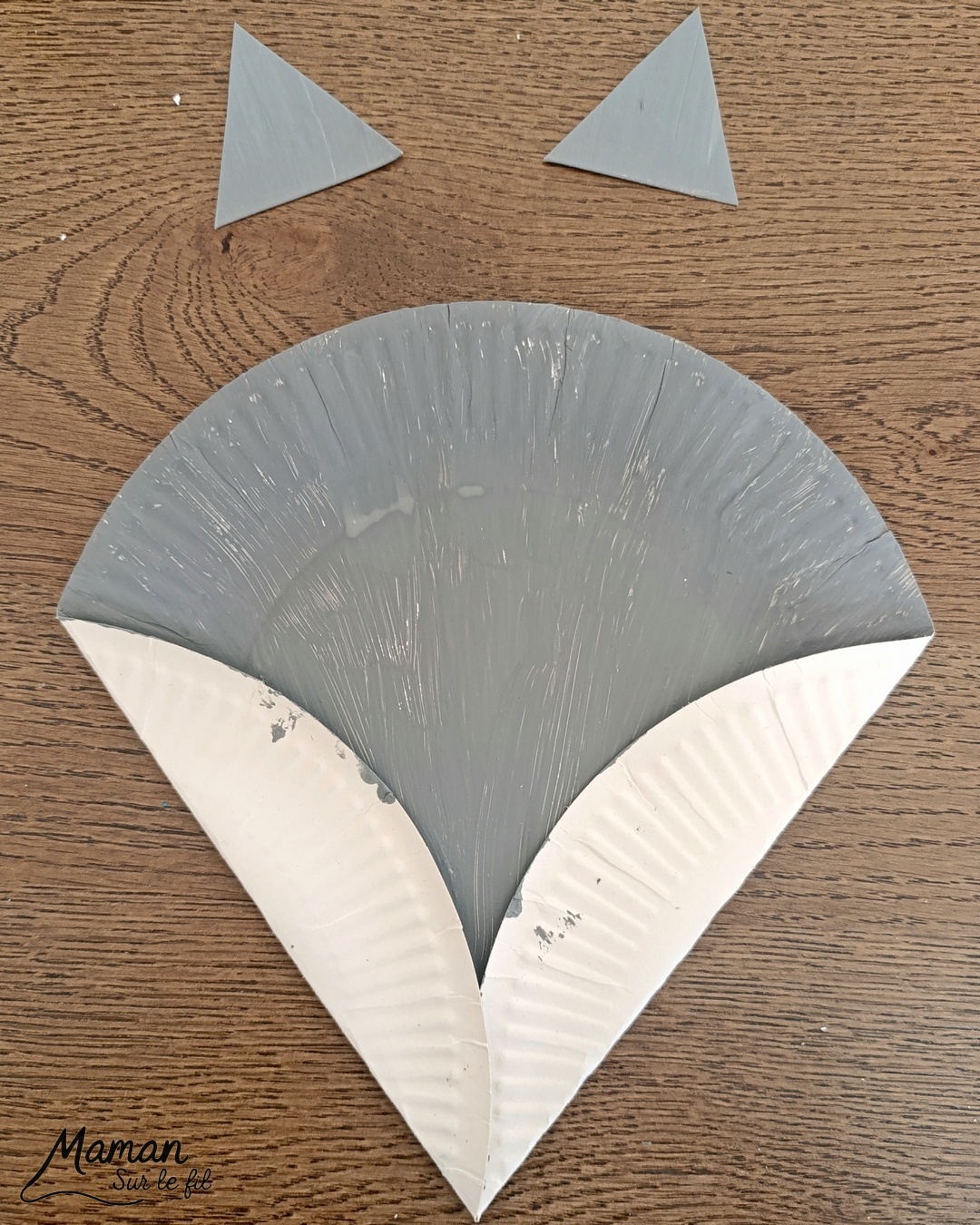 Fabriquer un loup avec une assiette en carton et présentation des magazines Salamandre : activité créative, récup' et manuelle et lecture enfants - Recyclage, surcyclage d'une assiette en carton - Peinture et bricolage simple - Découpage et collage de papier - Magazines Salamandre parfaits pour les petits amoureux de la nature et des animaux - 3 version pour tout âge - Complet et qualitatif - Reportages, belles photos, BD, jeux, activités manuelles... - Bricolage et décoration DIY et facile - Bricolage Fait maison, décoration - Thème hiver, animaux de la montage, de la forêt, nature - Bricolage sympa et facile - Arts visuels Maternelle et cycle 2 - Maternelle et élémentaire - Créativité et lecture jeunesse - Cycle 1 ou 2 - tutoriel photos - mslf