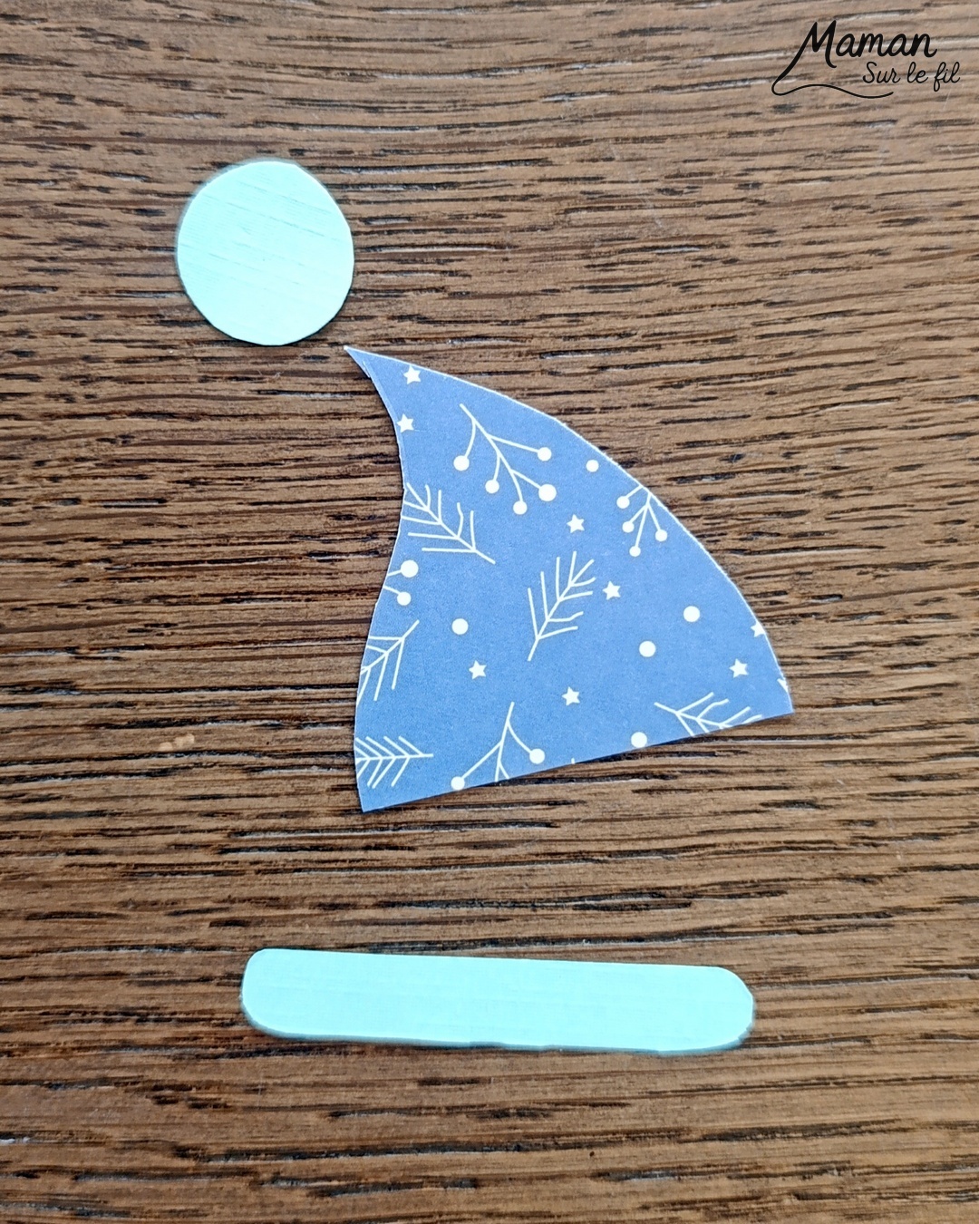 Fabriquer un manchot qui se cache à volonté dans une moufle : activité créative et manuelle enfants - Bricolage rigolo à manipuler comme une marionnette - Découpage et collage de papier - Scotch pour fixer le pic à brochettes ou bâtonnet de bois - Le pingouin peut se cacher et apparaitre à volonté dans la moufle - Bricolage et décoration DIY et facile - Bricolage Fait maison, décoration - Thème hiver, froid, neige, animaux du froid, de la banquise, des pôles, vêtements - Bricolage sympa et facile - Arts visuels Maternelle et cycle 2 - Maternelle et élémentaire - Créativité - Cycle 1 ou 2 - tutoriel photos et vidéo - mslf