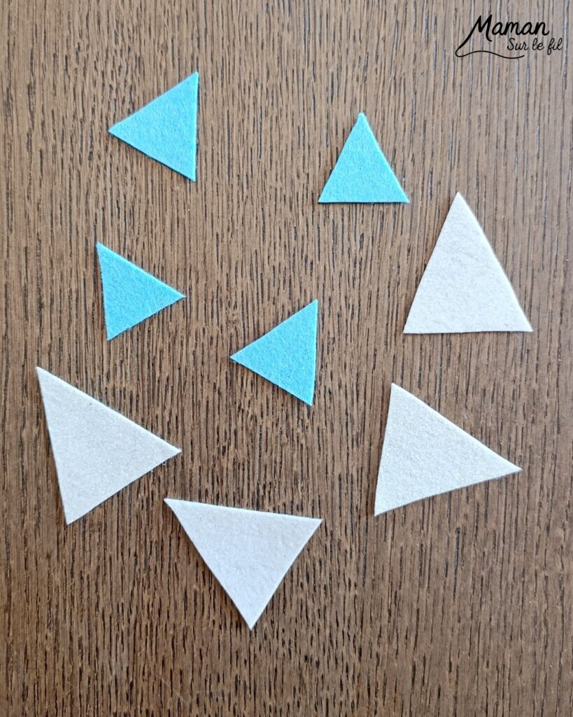 Fabriquer des renards polaires avec des bâtonnets de glace en bois : activité créative, récup' et manuelle enfants - Recyclage, surcyclage de bâtonnets de glace - Peinture, feutrine, pompons et yeux mobiles pour les détails - Version arctique et hivernale des renards roux - Cadeau à offrir Fait maison - Bricolage facile et rigolo - Thème animaux du froid, de la banquise, neige, pôles, hiver - Bricolage et décoration sympa et facile - Arts visuels maternelle et élémentaire - Cycles 1 et 2 - Créativité - tutoriel photos - mslf