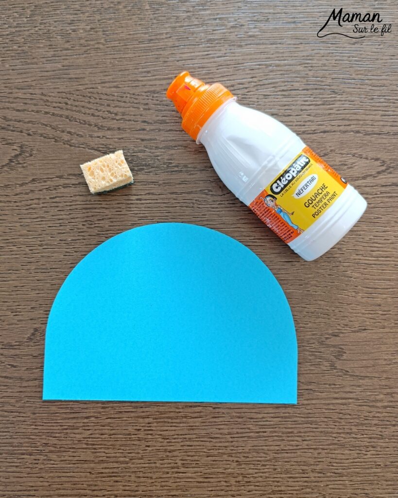 Peindre un igloo avec une éponge : activité créative, peinture et manuelle enfants - Technique de peinture ludique - Effet neige et briques grâce à une éponge - Découpage, collage - Relief grâce à des adhésifs double face en mousse - Graphismes et dessins - Bricolage facile et rigolo - Thème igloos, inuits, esquimaux, banquise, neige, pôle Arctique et Antarctique, hiver - Bricolage et décoration sympa et facile - Arts visuels maternelle et élémentaire - Cycles 1 et 2 - Créativité - tutoriel photos et vidéo - mslf