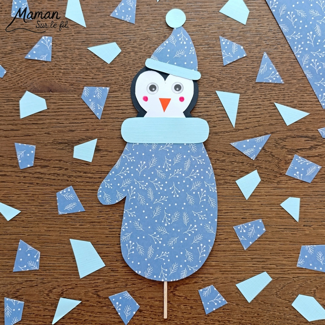 Fabriquer un manchot qui se cache à volonté dans une moufle : activité créative et manuelle enfants - Bricolage rigolo à manipuler comme une marionnette - Découpage et collage de papier - Scotch pour fixer le pic à brochettes ou bâtonnet de bois - Le pingouin peut se cacher et apparaitre à volonté dans la moufle - Bricolage et décoration DIY et facile - Bricolage Fait maison, décoration - Thème hiver, froid, neige, animaux du froid, de la banquise, des pôles, vêtements - Bricolage sympa et facile - Arts visuels Maternelle et cycle 2 - Maternelle et élémentaire - Créativité - Cycle 1 ou 2 - tutoriel photos et vidéo - mslf