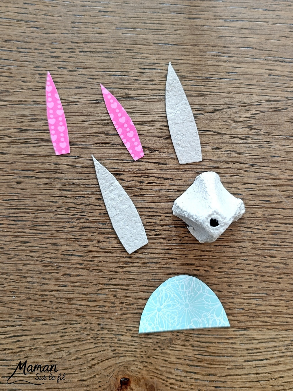 Fabriquer un tableau Couple de lièvres amoureux en récup' et présentation du nouveau magazine Petite Salamandre : activité créative, récup' et manuelle et lecture enfants - Recyclage, surcyclage d'une boite à oeufs et de carton - Découpage et collage de papier et de carton - Bricolage simple avec papier plein d'amour - Magazine Petite Salamandre parfaits pour les petits amoureux de la nature et des animaux 4 à 7 ans - Maternelle - 3 version pour tout âge - Complet et qualitatif - Reportages, belles photos, BD, jeux, activités manuelles... - Bricolage et décoration DIY et facile - Bricolage Fait maison, décoration - Thème Saint Valentin, amour, amitié, animaux de la forêt et campagne, nature - Bricolage sympa et facile - Arts visuels Maternelle et cycle 2 - Maternelle et élémentaire - Créativité et lecture jeunesse - Cycle 1 ou 2 - tutoriel photos - mslf