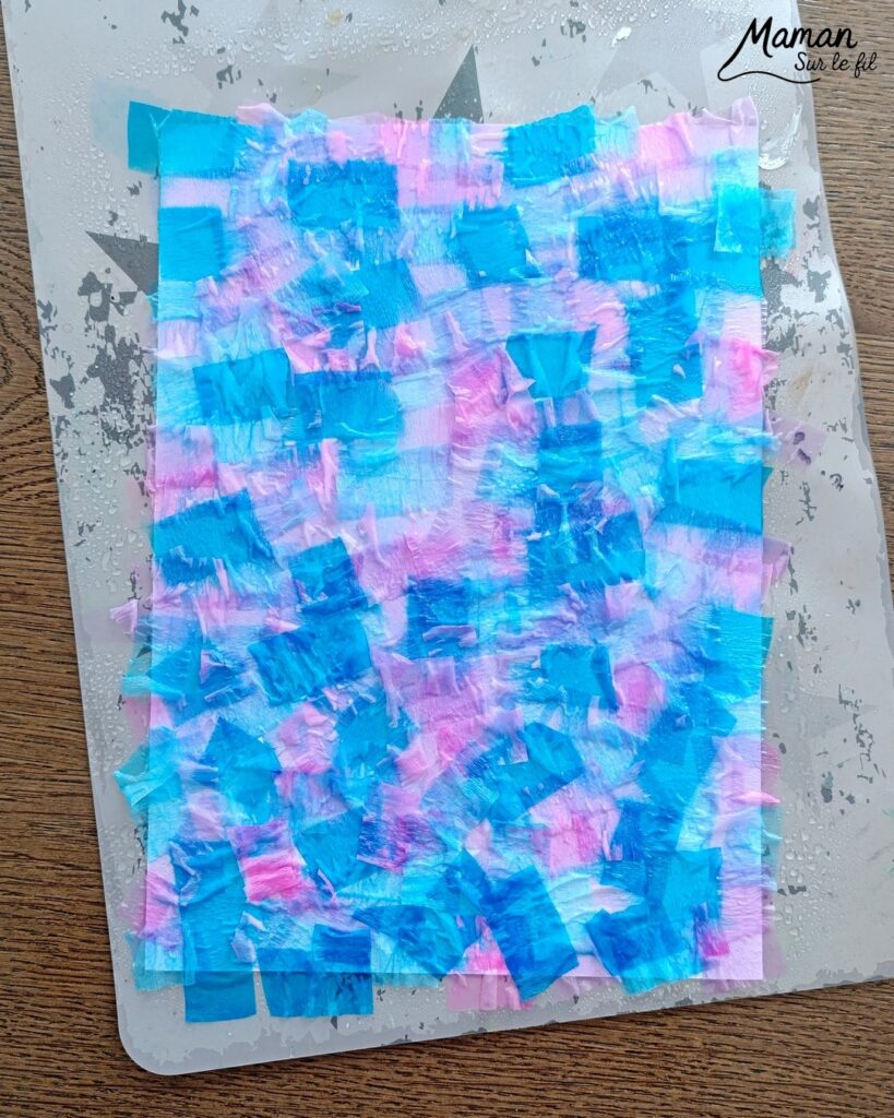 Créer un morse en origami sur fond au papier crépon : activité créative, récup' et manuelle enfants - Fond réalisé avec technique de peinture ludique : papier crépon découpé et eau - Recyclage, surcyclage de carton pour le morse en tangram - Géométrie, reproduction de modèles, dessin - Découpage, collage - - Bricolage facile et rigolo - Thème animaux du froid, de la banquise, neige, pôles, hiver - Bricolage et décoration sympa et facile - Arts visuels maternelle et élémentaire - Cycles 1 et 2 - Créativité - tutoriel photos - mslf