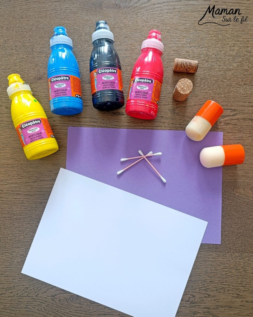 Créer un papillon dont les ailes changent de couleurs grâce à une roue qui tourne : activité créative, peinture et manuelle enfants - Techniques de peinture rigolotes : au bouchon de liège, aux tampons et aux cotons-tiges - Dessins noirs pour ajouter du contraste - Découpage des ailes et roue qui tourne au dos pour changer les couleurs et les graphismes - Bricolage sympa, rigolo et facile - Thème insectes et autres petites bêtes, nature, printemps - Bricolage et décoration sympa et facile - Arts visuels maternelle et élémentaire - Cycles 1 et 2 - Créativité - tutoriel photos et vidéo - mslf