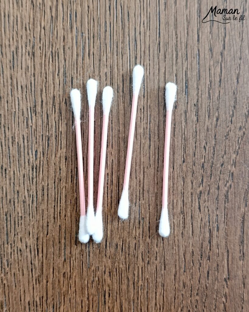 Fabriquer des jonquilles en récup' de carton et de boite à oeufs : activité créative, peinture et manuelle enfants - Recyclage, surcyclage de carton et de boites à oeufs - Découpage, peinture, collage - Cotons-tiges pour les pistils - Décoration DIY Fait maison - Cadeau DIY, fait maison à offrir - Bricolage facile - Thème fleurs, nature, printemps, fête des mères, grands-mères, saint-valentin, amour, amitié - Bricolage et décoration sympa et facile - Arts visuels maternelle et élémentaire - Cycles 1 et 2 - Créativité - tutoriel photos - mslf