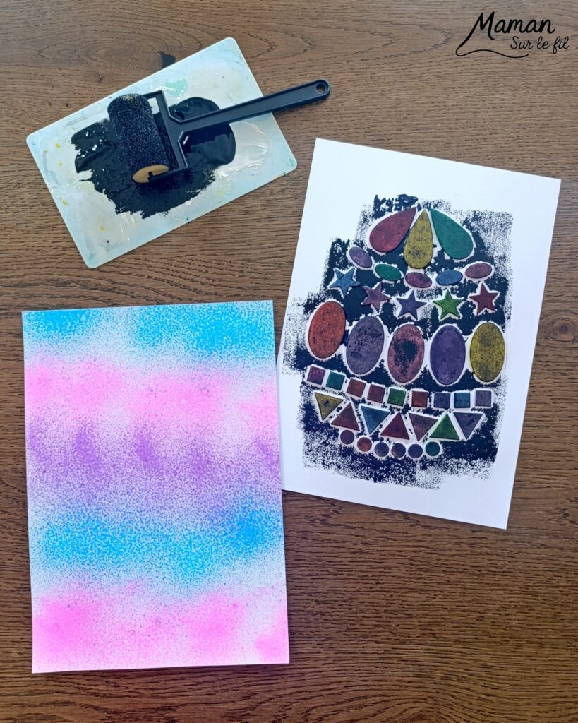 Peindre un oeuf de Pâques avec des empreintes de gommettes en mousse : activité créative, peinture et manuelle enfants - Fond en peinture en spray - Pulvérisation de peinture - Couleurs vives pour contraste avec le noir - Collage de gommettes épaisses en mousse pour créer l'oeuf de Pâques - Peinture noir pour utiliser comme tampon - Décoration DIY Fait maison - Bricolage facile - Thème Pâques, gourmandises, chocolat, oeufs - Bricolage et décoration sympa et facile - Arts visuels maternelle et élémentaire - Cycles 1 et 2 - Créativité - tutoriel photos et vidéo - mslf