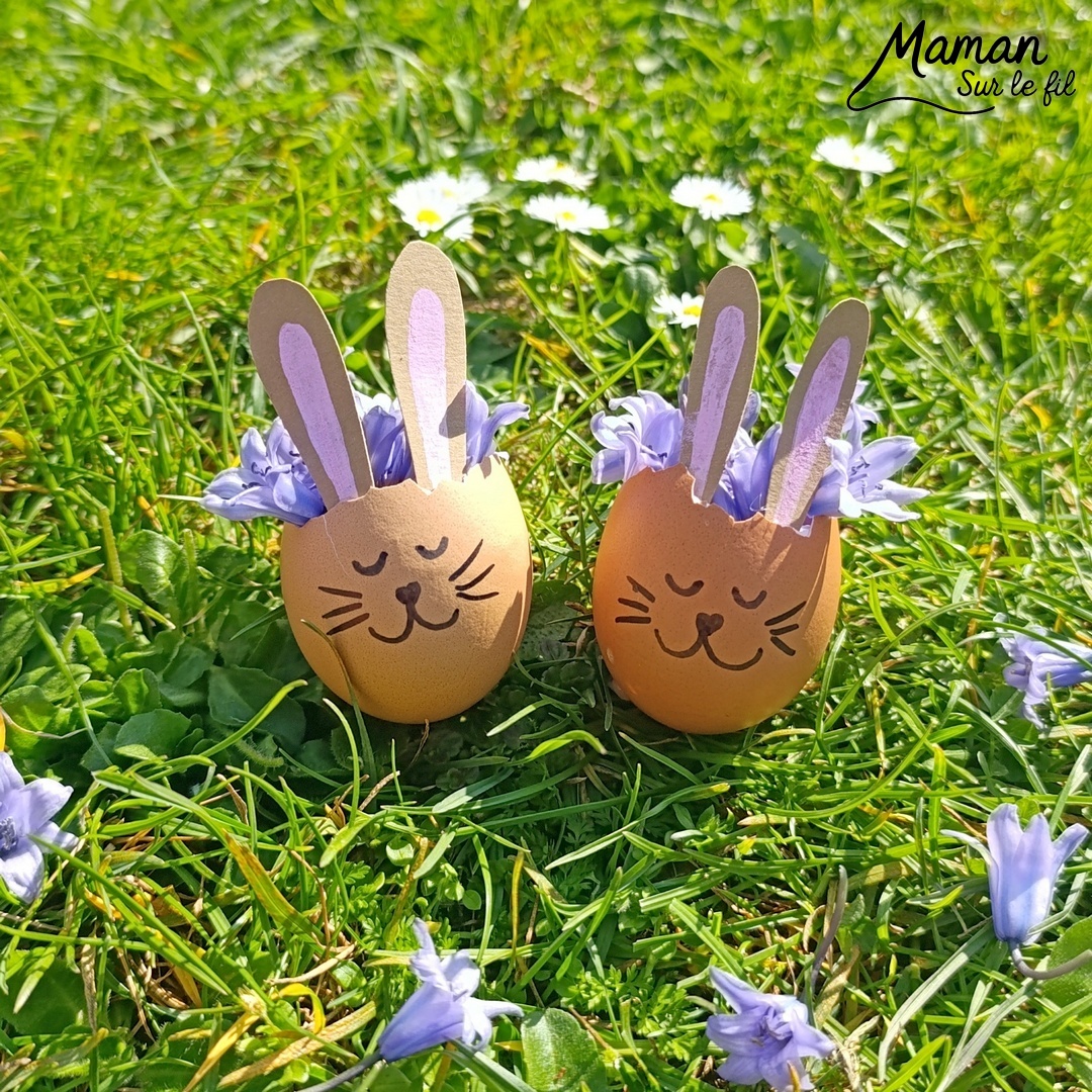 Fabriquer des lapins fleuris avec des coquilles d'oeufs : activité créative, récup', nature et manuelle enfants - Coquilles d'oeufs utilisées comme des vases - Oreilles de lapins de Pâques avec papier - Fleurs pour décorer la tête et les cheveux - Décoration éphémère DIY Fait maison - Cadeau DIY, fait maison à offrir - Bricolage facile - Land Art, Atelier nature, école dehors - Thème fleurs, nature, printemps, Pâques, oeufs, lapins, animaux de la forêt ou de la ferme - Bricolage et décoration sympa et facile - Arts visuels maternelle et élémentaire - Cycles 1 et 2 - Créativité - tutoriel photos - mslf