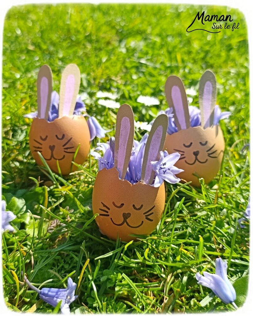 Fabriquer des lapins fleuris avec des coquilles d'oeufs : activité créative, récup', nature et manuelle enfants - Coquilles d'oeufs utilisées comme des vases - Oreilles de lapins de Pâques avec papier - Fleurs pour décorer la tête et les cheveux - Décoration éphémère DIY Fait maison - Cadeau DIY, fait maison à offrir - Bricolage facile - Land Art, Atelier nature, école dehors - Thème fleurs, nature, printemps, Pâques, oeufs, lapins, animaux de la forêt ou de la ferme - Bricolage et décoration sympa et facile - Arts visuels maternelle et élémentaire - Cycles 1 et 2 - Créativité - tutoriel photos - mslf