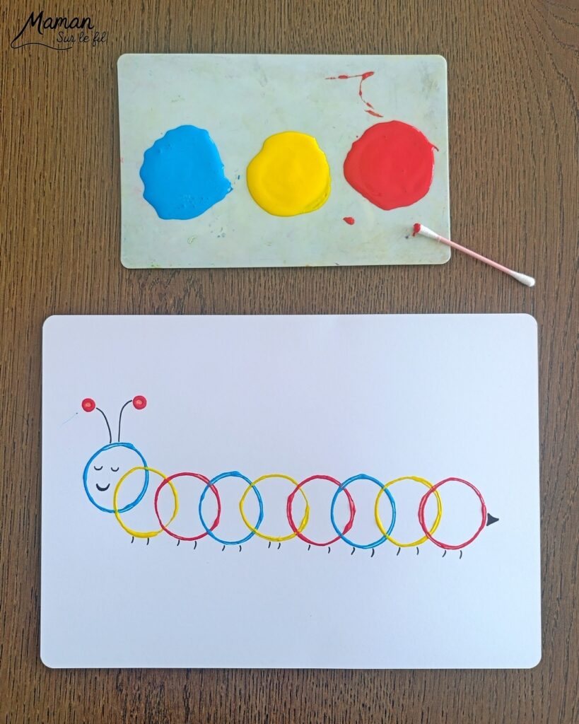 Peindre une petite chenille autour du mélange de couleurs : activité créative, peinture et manuelle enfants - Travail autour des couleurs primaires et secondaires et du mélange de couleurs primaires - Technique de peinture aux cotons-tiges et aux rouleaux de PQ en carton (papier toilette) - Ronds et cercles - Coloriage aux crayons de couleur - Bricolage sympa et facile - Thème insectes et autres petites bêtes, nature, printemps - Bricolage et décoration sympa et facile - Arts visuels maternelle et élémentaire - Cycles 1 et 2 - Créativité - tutoriel photos - mslf