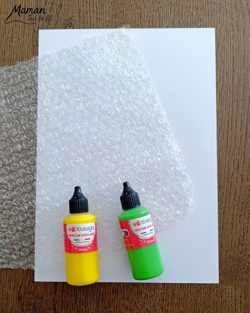 Peindre une poire rigolote avec du papier à bulles : activité créative, peinture et manuelle enfants - Technique de peinture ludique et dégradé de couleurs - Visage rigolo avec découpage et collage de papier - Lunettes en fil chenille - Bricolage - Fruits du printemps - Décoration DIY Fait maison - Bricolage facile et rapide - Thème fruits et légumes, potager, jardinage, nature, printemps, automne, hiver - Bricolage et décoration sympa et facile - Arts visuels maternelle et élémentaire - Cycles 1 et 2 - Créativité - tutoriel photos et vidéo - mslf