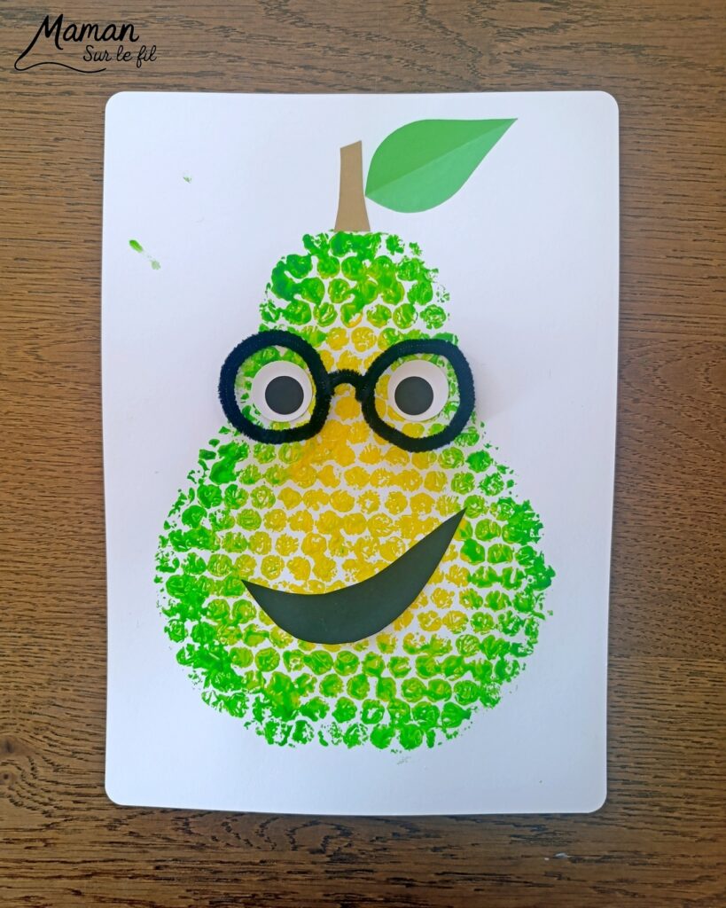 Peindre une poire rigolote avec du papier à bulles : activité créative, peinture et manuelle enfants - Technique de peinture ludique et dégradé de couleurs - Visage rigolo avec découpage et collage de papier - Lunettes en fil chenille - Bricolage - Fruits du printemps - Décoration DIY Fait maison - Bricolage facile et rapide - Thème fruits et légumes, potager, jardinage, nature, printemps, automne, hiver - Bricolage et décoration sympa et facile - Arts visuels maternelle et élémentaire - Cycles 1 et 2 - Créativité - tutoriel photos et vidéo - mslf