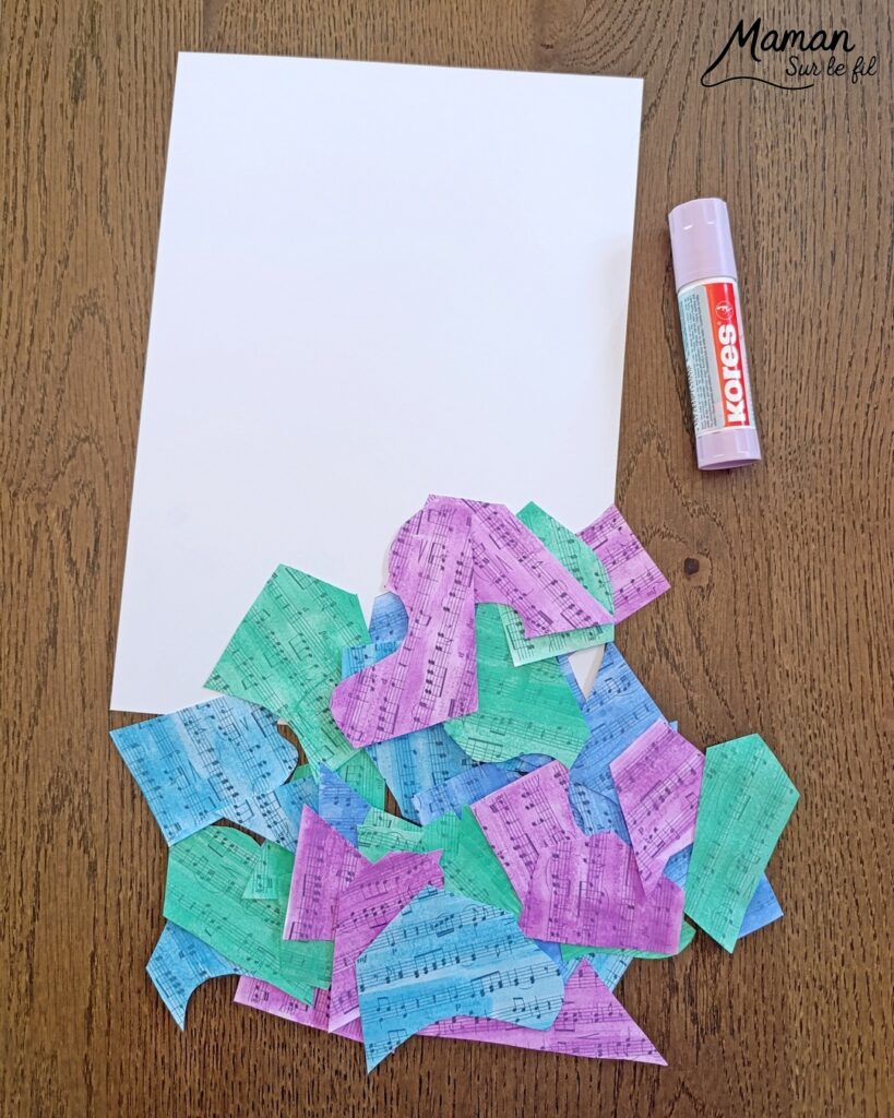 Créer une clé de sol avec des partitions colorées : activité créative, peinture et manuelle enfants - Peindre des partitions avec de la peinture type aquarelle - Travail autour des couleurs froides et chaudes - Découpage et collage - Dessins et contours en noir - Décoration DIY Fait maison - Arts visuels et Bricolage facile - Thème fête de la musique, instruments de musique, été - Bricolage et décoration sympa et facile - Arts visuels maternelle et élémentaire - Cycles 1 et 2 - Créativité - tutoriel photos - mslf