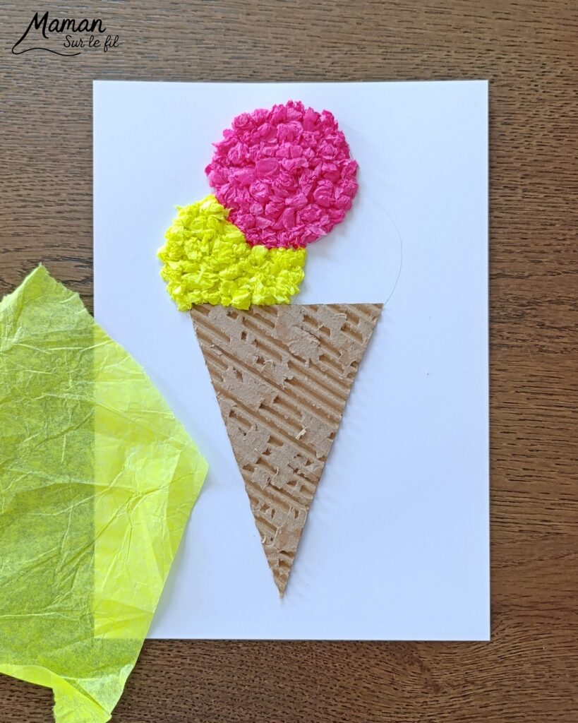 Fabriquer une glace avec du carton ondulé et des boules de papier de soie froissé : activité créative, récup' et manuelle enfants - Recyclage, surcyclage de carton épais et déchiré - Collage de boules de papier de soie froissé pour la texture et un effet 3D et en relief - Dessin et graphismes - Décoration DIY Fait maison - Arts visuels et Bricolage facile - Thème gourmandises, goûters, vacances, été - Bricolage et décoration sympa et facile - Arts visuels maternelle et élémentaire, adultes - Cycles 1 et 2 - Créativité - tutoriel photos et vidéo - mslf