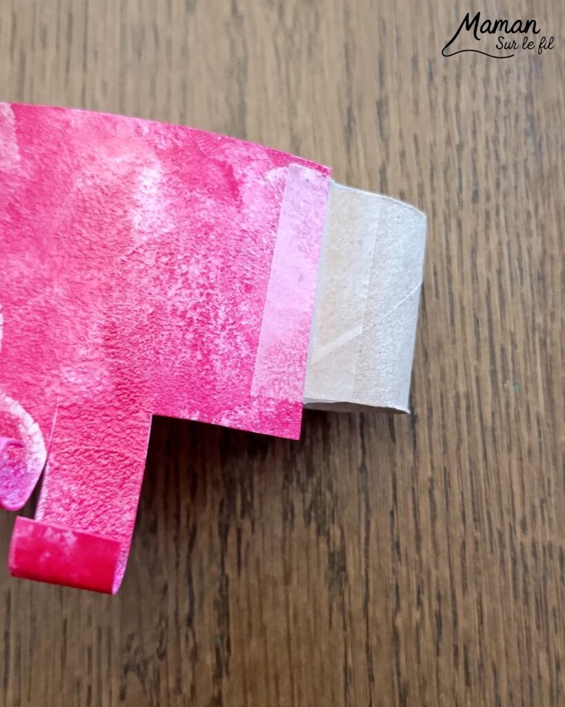 Fabriquer des pieuvres mignonnes avec des rouleaux en carton : activité créative, peinture, récup' et manuelle enfants - Recyclage, surcyclage de rouleaux de PQ, de papier toilettes en carton - Peinture aux tampons ronds - Découpage, collage, enroulage de papier - Gommettes yeiux et petit noeud pour la décoration - Décoration DIY Fait maison - Arts visuels et Bricolage facile - Thème animaux marins, mer, océans, plage, été - Bricolage et décoration sympa et facile - Arts visuels maternelle et élémentaire, adultes - Cycles 1 et 2 - Créativité - tutoriel photos - mslf