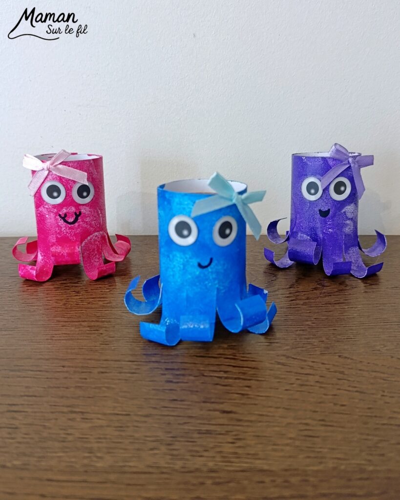 Fabriquer des pieuvres mignonnes avec des rouleaux en carton : activité créative, peinture, récup' et manuelle enfants - Recyclage, surcyclage de rouleaux de PQ, de papier toilettes en carton - Peinture aux tampons ronds - Découpage, collage, enroulage de papier - Gommettes yeiux et petit noeud pour la décoration - Décoration DIY Fait maison - Arts visuels et Bricolage facile - Thème animaux marins, mer, océans, plage, été - Bricolage et décoration sympa et facile - Arts visuels maternelle et élémentaire, adultes - Cycles 1 et 2 - Créativité - tutoriel photos - mslf