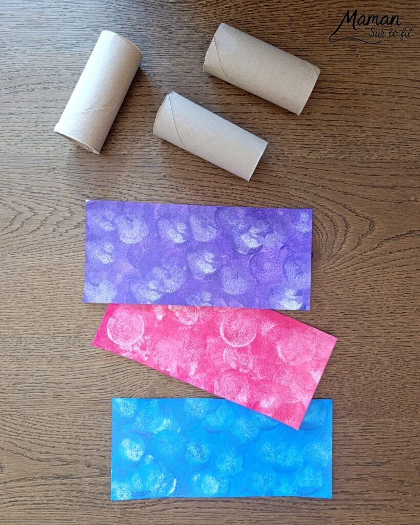 Fabriquer des pieuvres mignonnes avec des rouleaux en carton : activité créative, peinture, récup' et manuelle enfants - Recyclage, surcyclage de rouleaux de PQ, de papier toilettes en carton - Peinture aux tampons ronds - Découpage, collage, enroulage de papier - Gommettes yeiux et petit noeud pour la décoration - Décoration DIY Fait maison - Arts visuels et Bricolage facile - Thème animaux marins, mer, océans, plage, été - Bricolage et décoration sympa et facile - Arts visuels maternelle et élémentaire, adultes - Cycles 1 et 2 - Créativité - tutoriel photos - mslf