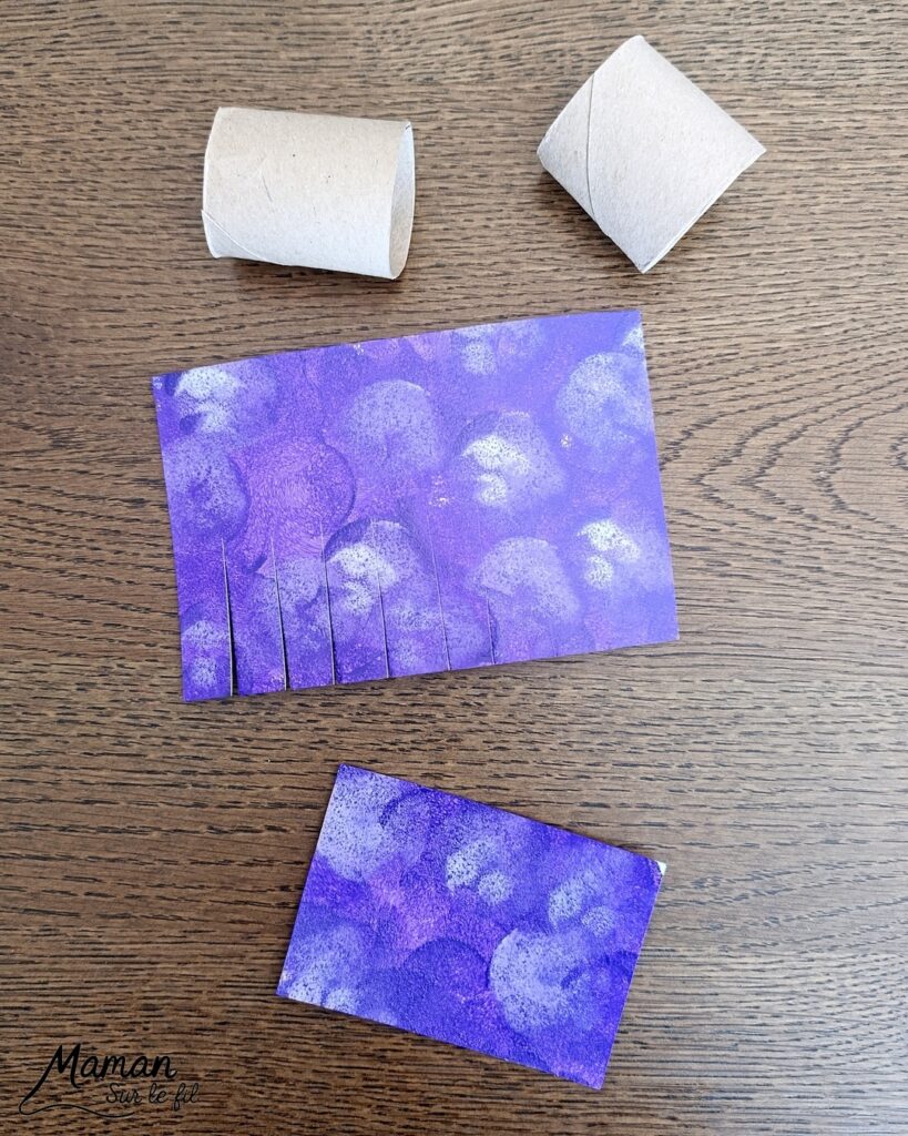 Fabriquer des pieuvres mignonnes avec des rouleaux en carton : activité créative, peinture, récup' et manuelle enfants - Recyclage, surcyclage de rouleaux de PQ, de papier toilettes en carton - Peinture aux tampons ronds - Découpage, collage, enroulage de papier - Gommettes yeiux et petit noeud pour la décoration - Décoration DIY Fait maison - Arts visuels et Bricolage facile - Thème animaux marins, mer, océans, plage, été - Bricolage et décoration sympa et facile - Arts visuels maternelle et élémentaire, adultes - Cycles 1 et 2 - Créativité - tutoriel photos - mslf