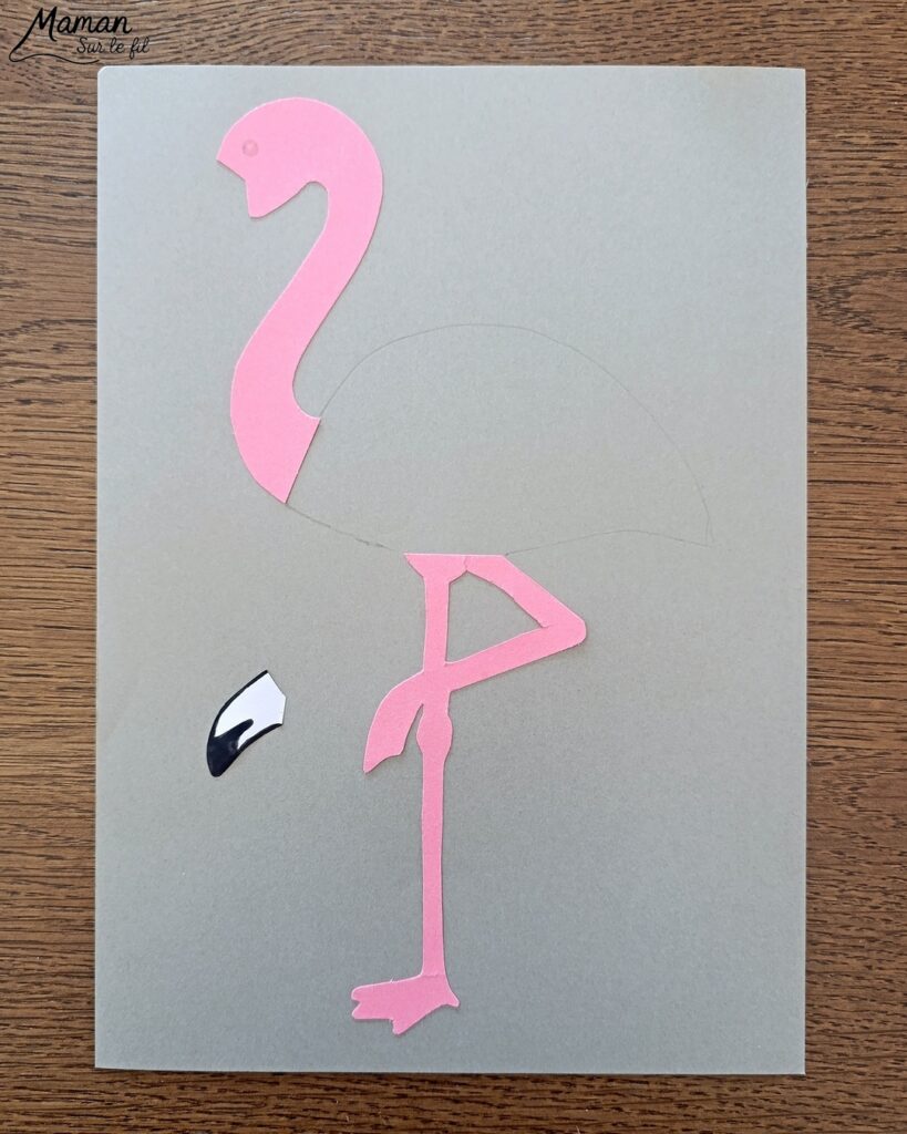 Créer un flamant rose avec des boules de papier de soie froissé : activité créative, récup' et manuelle enfants - Recyclage, surcyclage de papier de soie ou de papier crépon -Déchirage et froissage en boules - Découpage et Collage de papier -Motricité fine - Fond avec des cercles découpés à la perforatrice - Arts visuels et Bricolage facile - Thème animaux, oiseaux, été, vacances - Bricolage et décoration sympa et facile - Arts visuels maternelle et élémentaire - Cycles 1 et 2 - Créativité - tutoriel photos - mslf