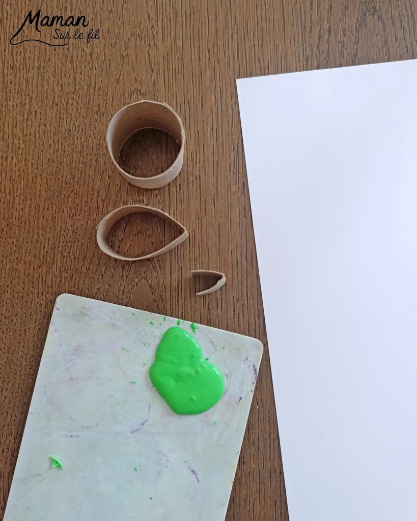Peindre des petits canards avec des rouleaux de PQ en carton : activité créative, récup', peinture et manuelle enfants - Recyclage, surcyclage de rouleaux de papier toilette en carton - Peinture, coloriage et dessin - Crayons de couleur et gommettes pour les yeux - Arts visuels et Bricolage facile - Thème animaux de la ferme, campagne, oiseaux - Bricolage et décoration sympa et facile - Arts visuels maternelle et élémentaire - Cycles 1 et 2 - Créativité - tutoriel photos - mslf