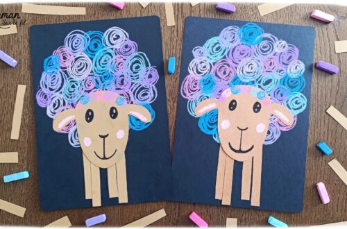 Créer un mouton en gribouillage de pastels secs sur fond noir : activité créative, dessin et manuelle enfants - Ronds, spirales, gribouillages aux pastels secs pour la laine - Découpage et collage pour la tête et les pattes - Arts visuels et Bricolage facile - Thème animaux de la ferme, campagne - Bricolage et décoration sympa et facile - Arts visuels maternelle et élémentaire - Cycles 1 et 2 - Créativité - tutoriel photos et vidéo - mslf
