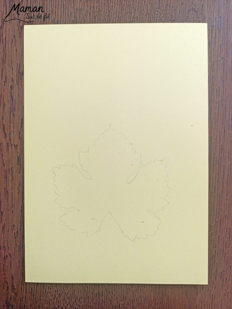 Dessiner un renard avec une feuille de vigne : activité créative, nature, dessin et manuelle - Land art - Utilisation de la nature dans les créations - Dessiner le contour d'une feuille de vigne et la colorier - Dessin, coloriage, découpage, collage - Tête de renard rigolote - Carte automnale - Bricolage et décoration DIY et facile - Bricolage Fait maison, décoration - Thème Animaux de la forêts, des bois de la campagne, automne - Bricolage sympa et facile - Arts visuels Maternelle et cycle 2 - Maternelle et élémentaire - Créativité - Cycle 1 ou 2 - tutoriel photos et vidéo - mslf